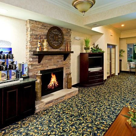Holiday Inn Express Hotel & Suites Frankfort By Ihg Exterior foto