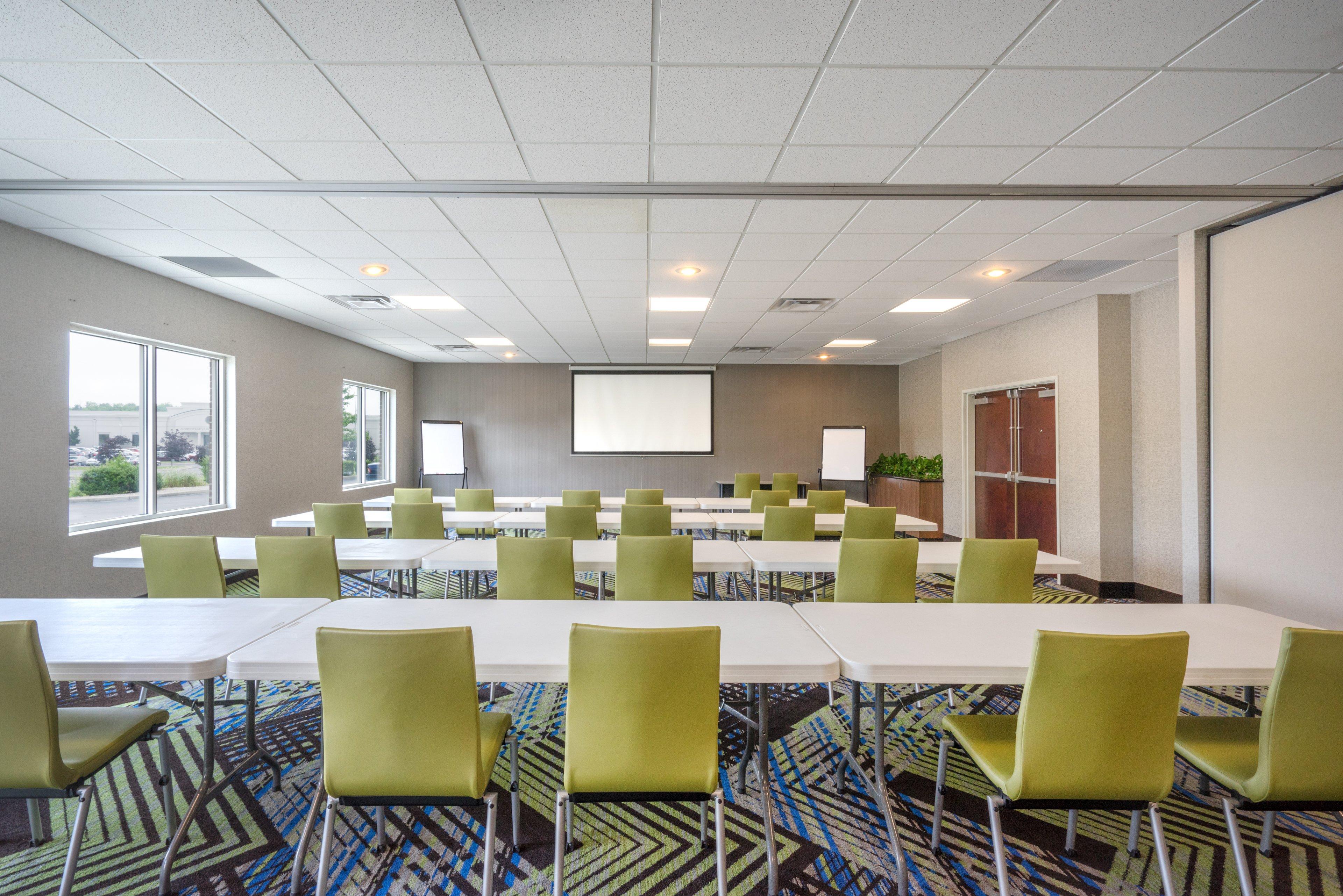 Holiday Inn Express Hotel & Suites Frankfort By Ihg Exterior foto
