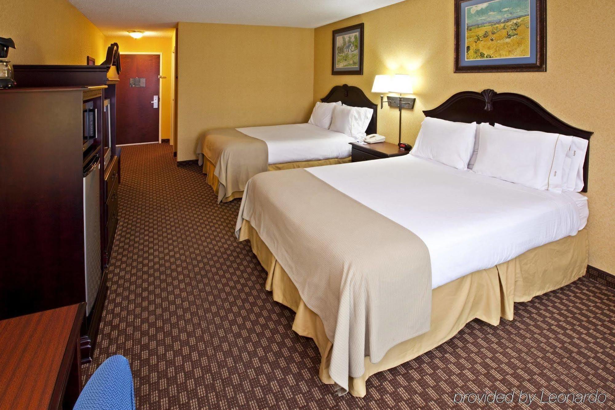 Holiday Inn Express Hotel & Suites Frankfort By Ihg Quarto foto